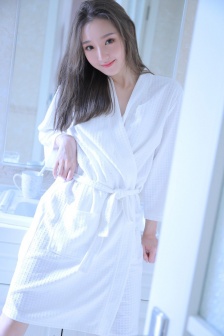 年轻的妈妈-1